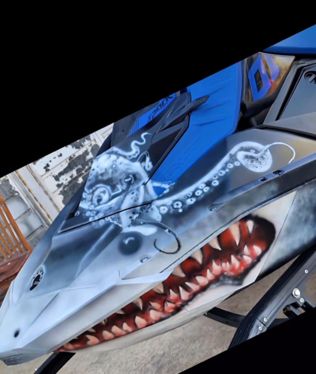 Рисунка върху джет