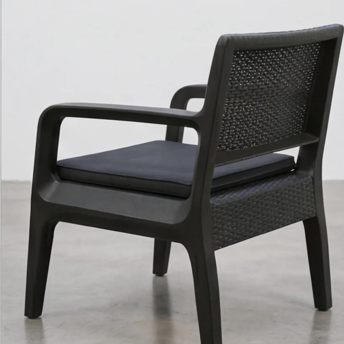 НЕМСКИ Луксозен Градински Комплект С Възглавници Рейна + ЛЕД ФЕНЕР