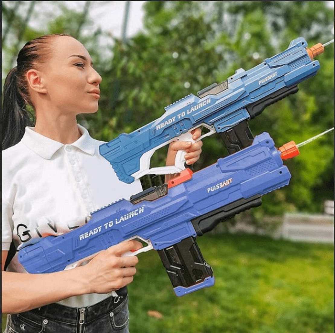 НЕМСКА Мощна електрическа водна пушка с голям резервоар, Обхват 8-9м + ЛЕД ФЕНЕР