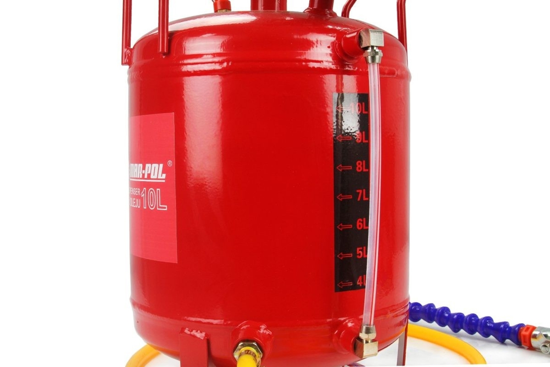 НЕМСКА Пневматична система за пълнене (наливане) масло 10 литра Mar-Pol + ЛЕД ФЕНЕР