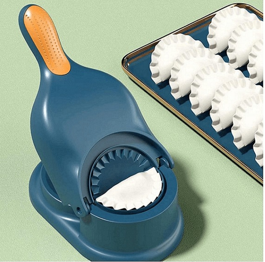 НЕМСКИ Ръчен уред за приготвяне на кнедли и равиоли + ЛЕД ФЕНЕР