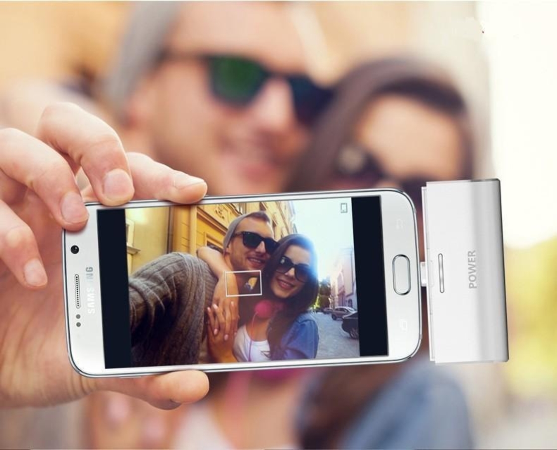 НЕМСКА Power Bank зарядно за мобилни устройства 3000Mah + ЛЕД ФЕНЕР