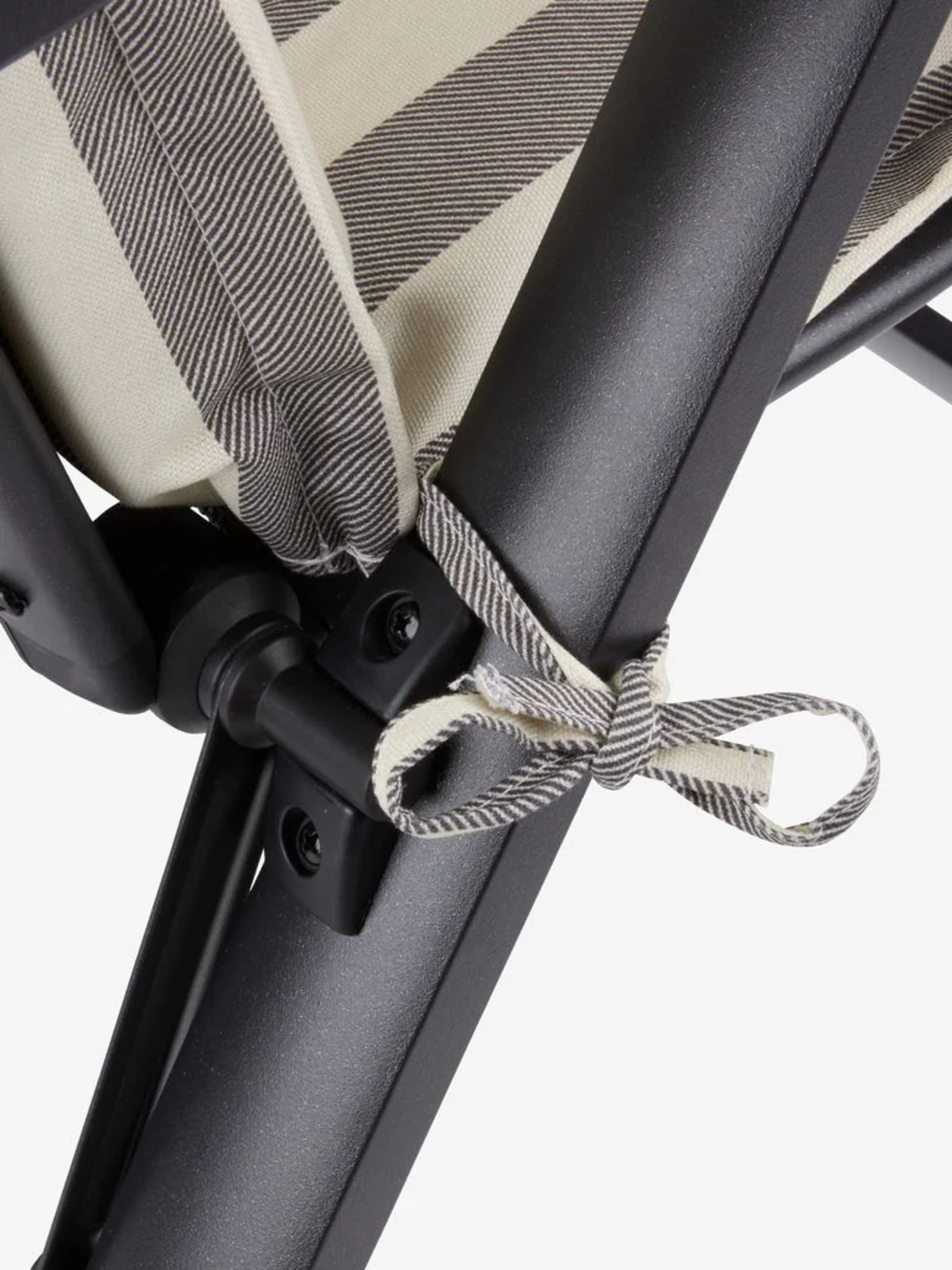 НЕМСКИ Градинска Възглавница Лукс За Столове/Шезлонги 2 бр + ЛЕД ФЕНЕР