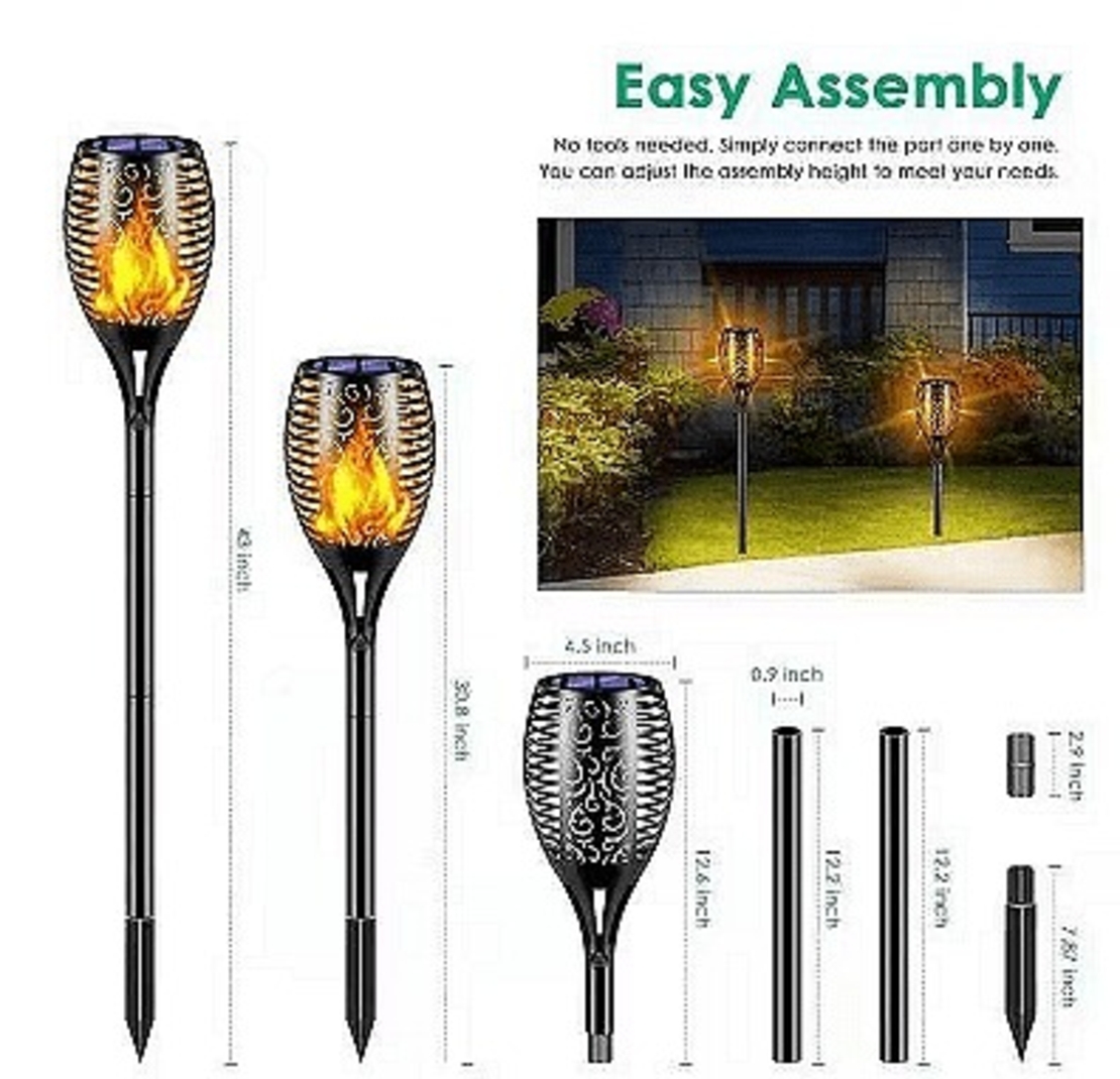 НЕМСКИ Комплект LED соларни лампи, Тип факли с пламъчен ефект, 4 броя + ЛЕД ФЕНЕР