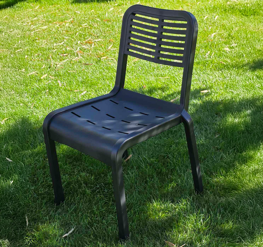 НЕМСКИ Комплект Мария 4 Стола С Маса Лукс + Подарък ЛЕД ФЕНЕР