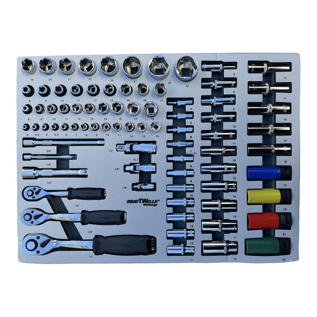 НЕМСКИ Професионален Шкаф с инструменти KRAFTWELLE XXL-03 7 Чекмеджета 6 Пълни + ЛЕД ФЕНЕР