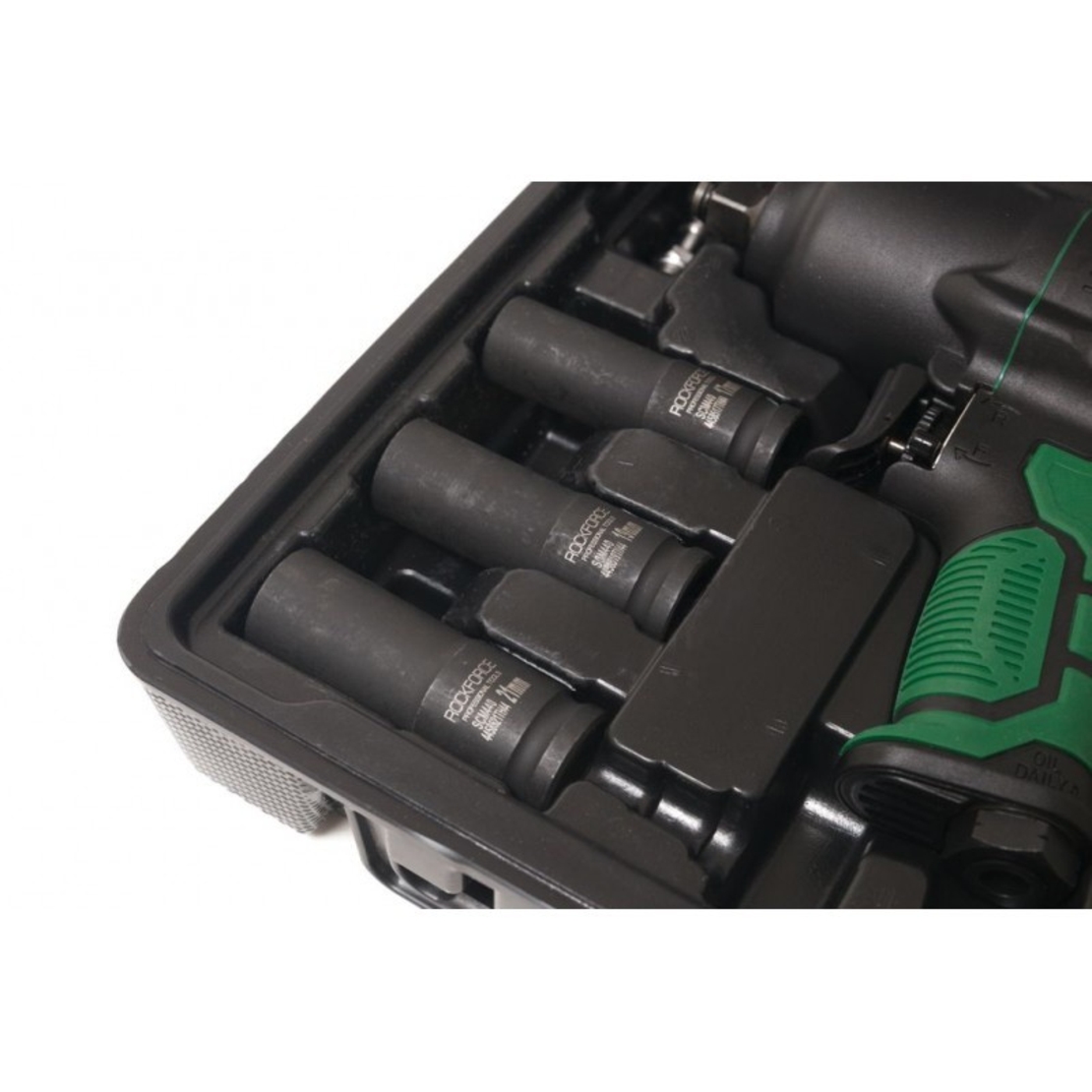 НЕМСКИ Пневматичен гайковерт 1400нм 1/2″ RockForce във куфар с допълнителни вложки + ЛЕД ФЕНЕР