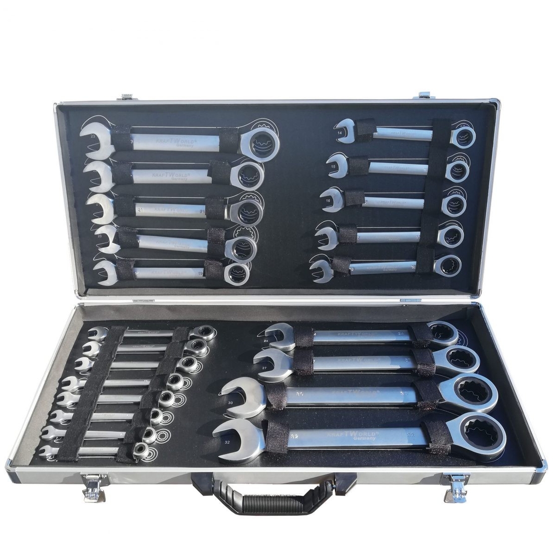 НЕМСКИ Звездогаечни Ключове Прави Тресчотни 6-32мм Тресчотка Комплект 22 части в метален куфар KRAFTROYAL + ЛЕД ФЕНЕР