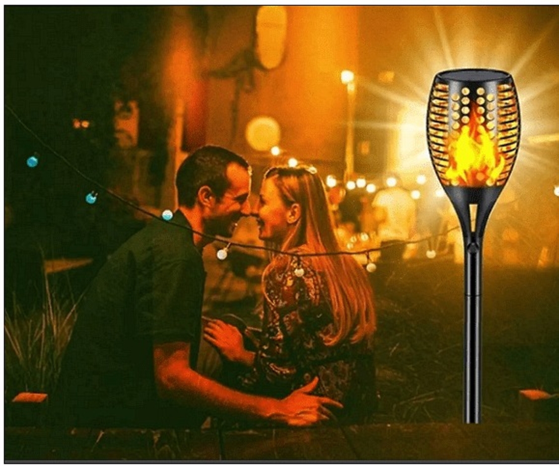 НЕМСКИ Комплект LED соларни лампи, Тип факли с пламъчен ефект, 4 броя + ЛЕД ФЕНЕР