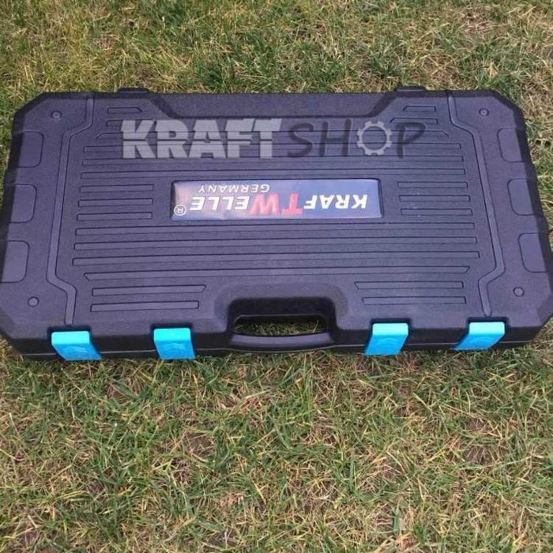 НЕМСКА Телескопична Тресчотка 4 броя - 1/2, 1/4, 3/8 + ЛЕД ФЕНЕР