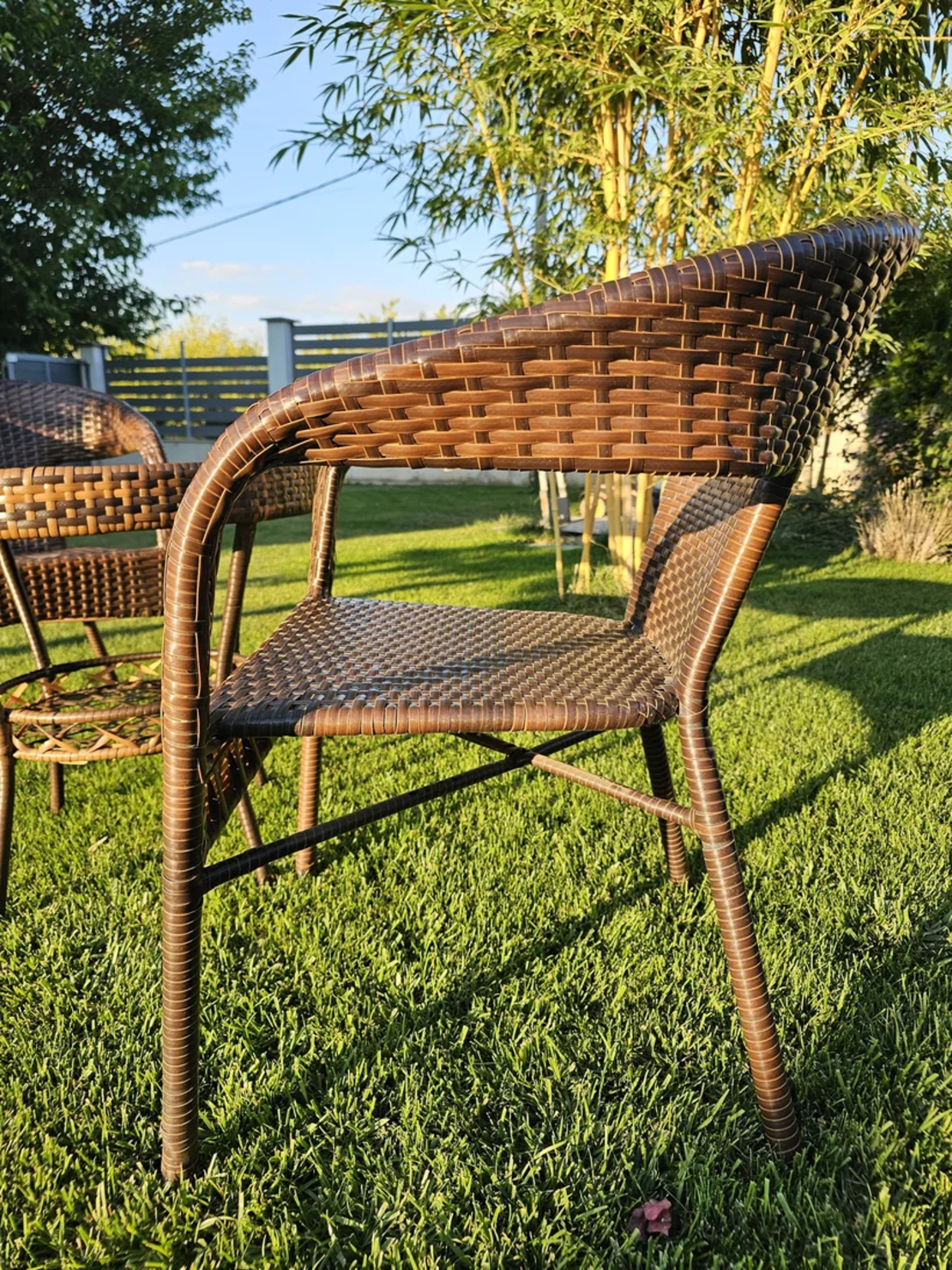 НЕМСКИ Градински Ратанов Комплект-2 Стола С Маса И Поставка +ЛЕД ФЕНЕР