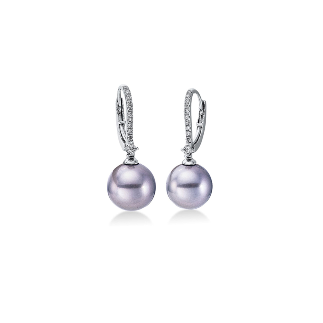 0.16 ct Pearl and diamond earrings