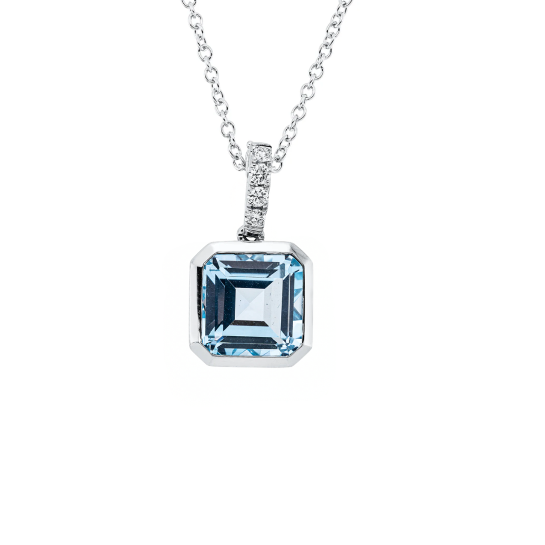 5.00 ct White gold necklace with topaz and diamonds