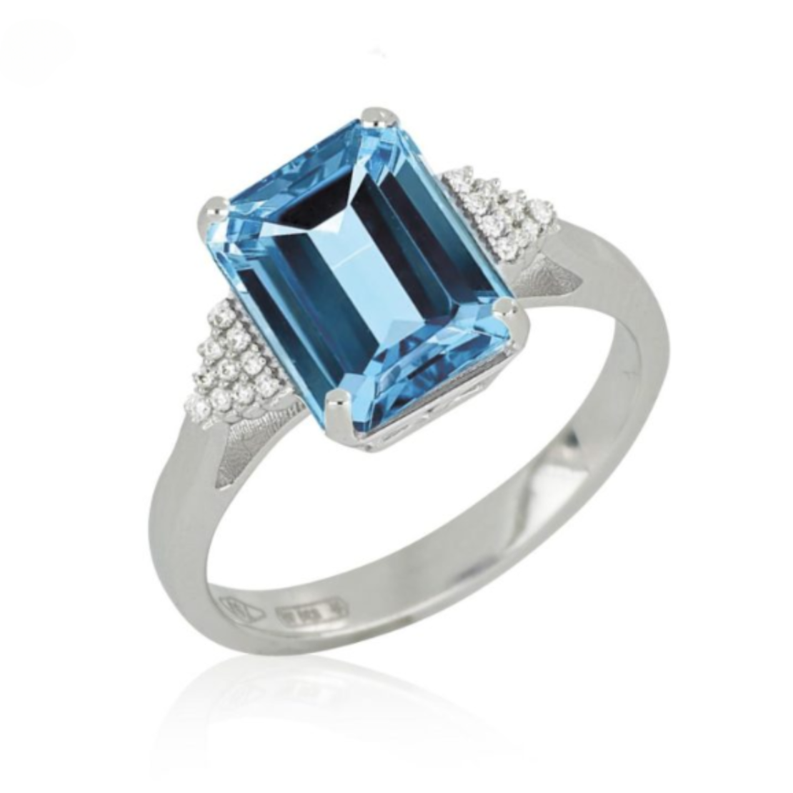 3.96 ct London topaz and diamond ring