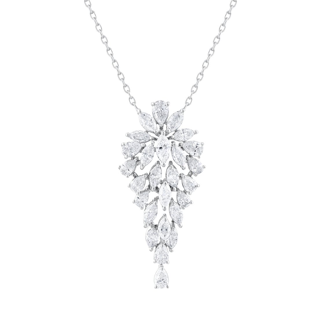 3.67 ct Necklace with diamonds