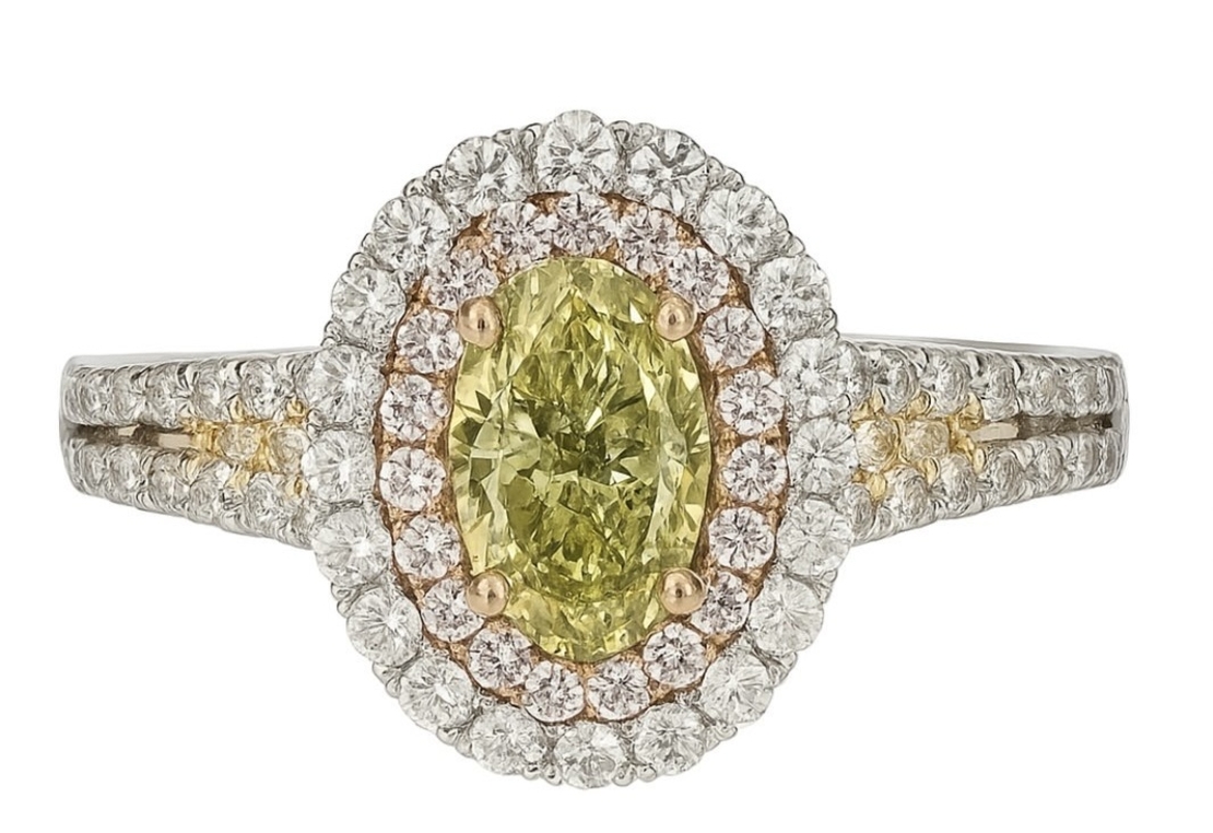 1.67 ct Fancy green diamond ring