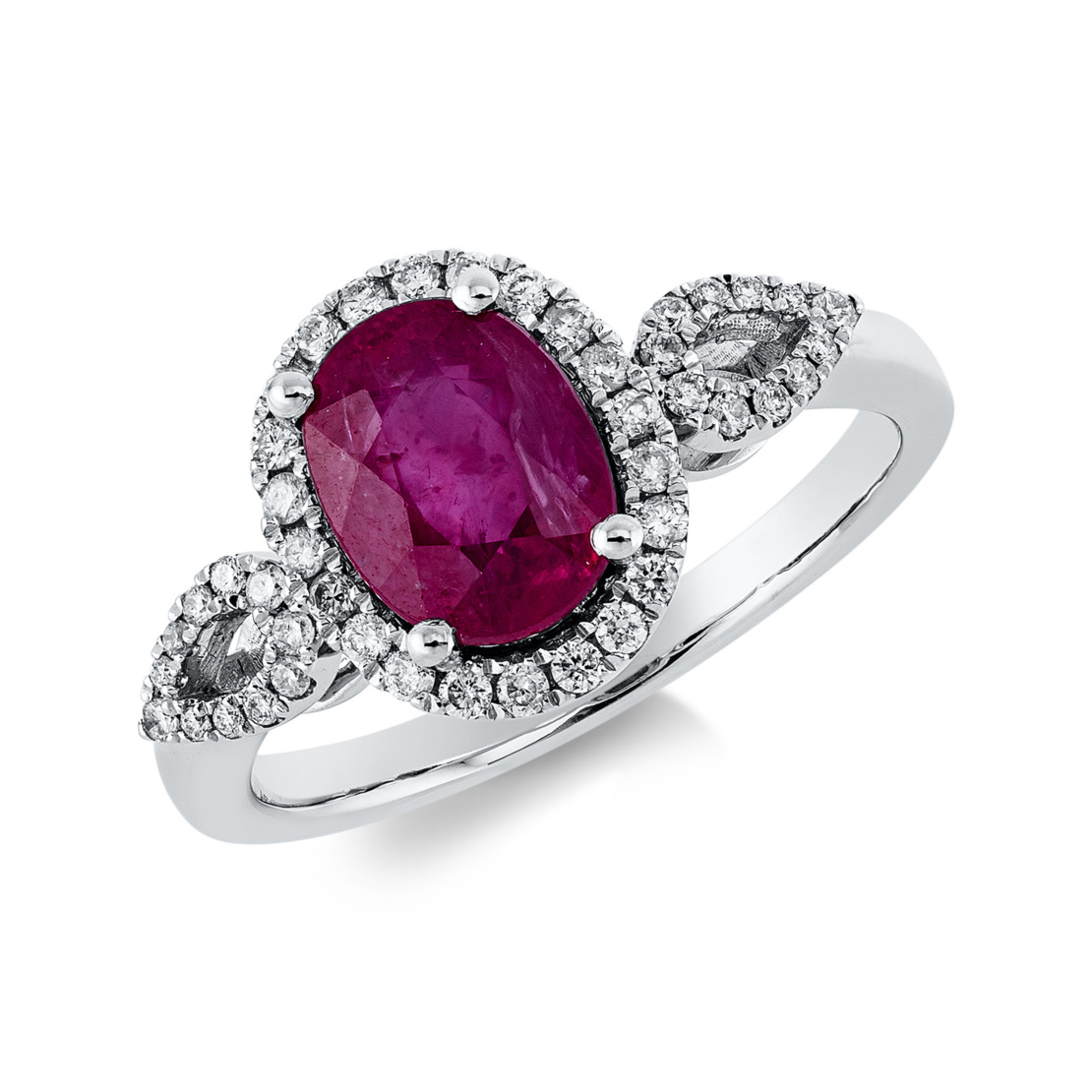 2.34 ct Ruby and diamonds ring