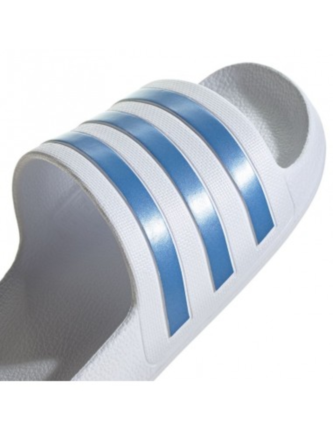 ADILETTE AQUA