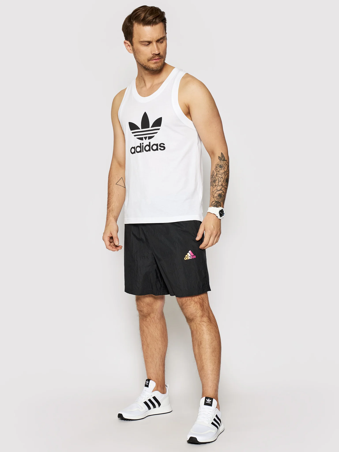 ADIDAS Essentials Gradient Logo