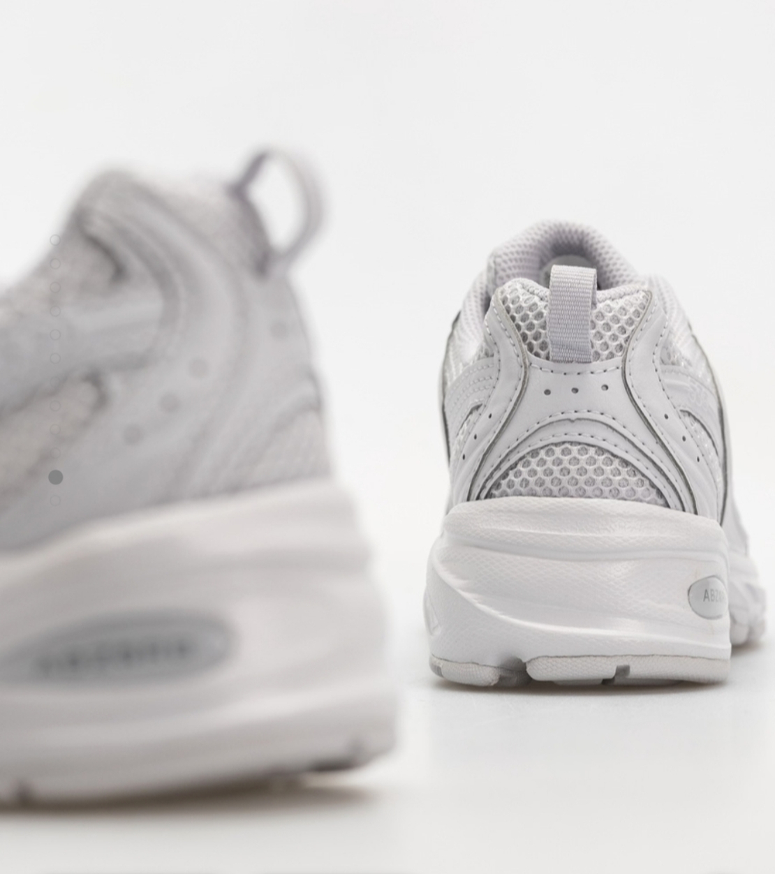 NEW BALANCE 530