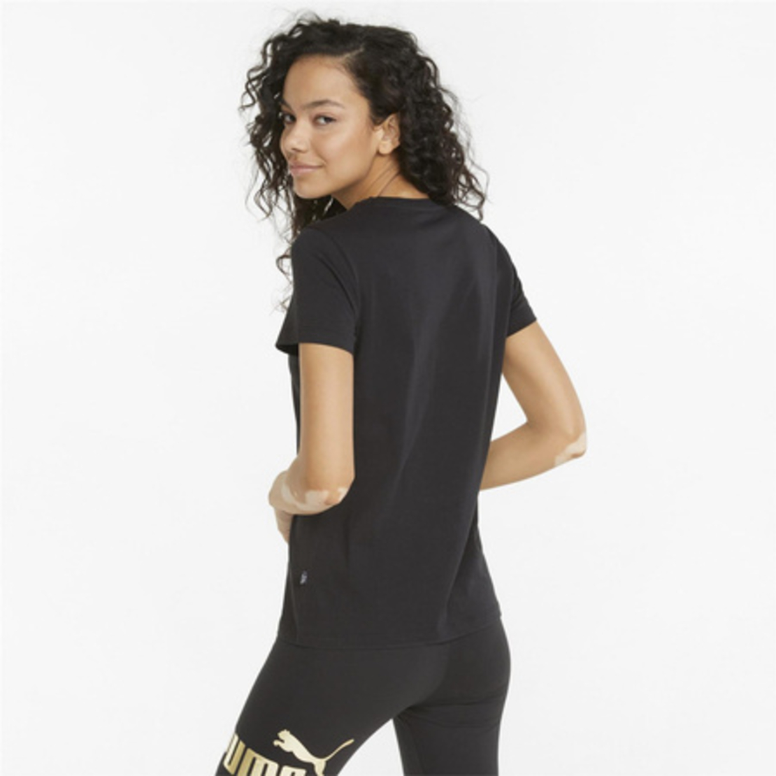 PUMA Women ess+ Metallic Logo tee