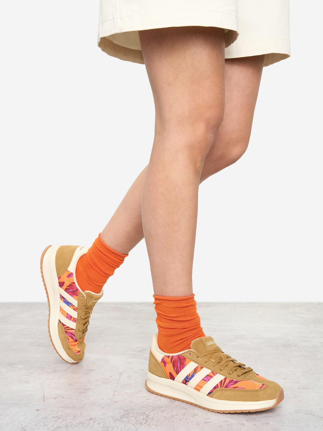ADIDAS RUN 70s 2.0