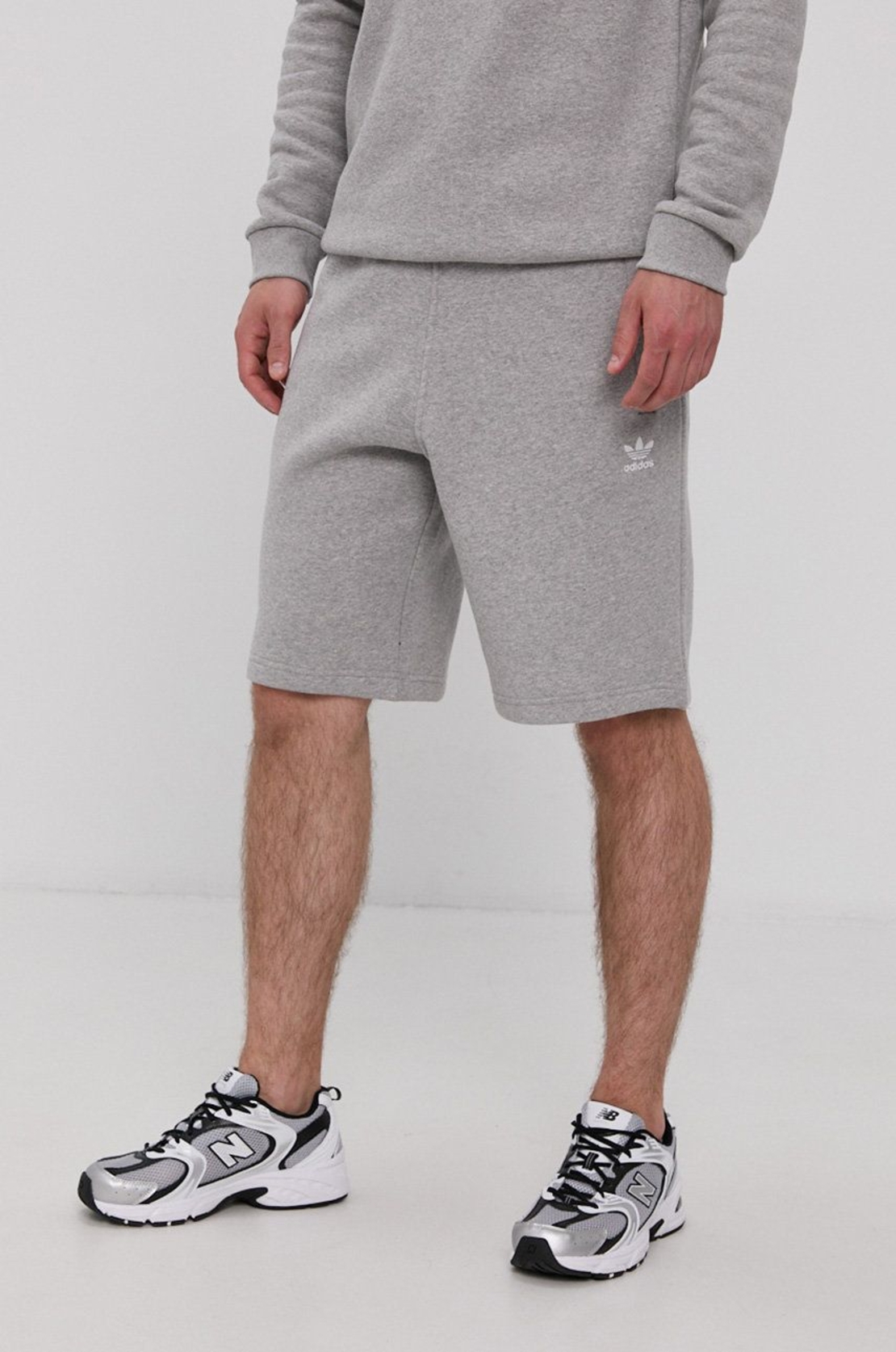 ADIDAS Essentials Shorts