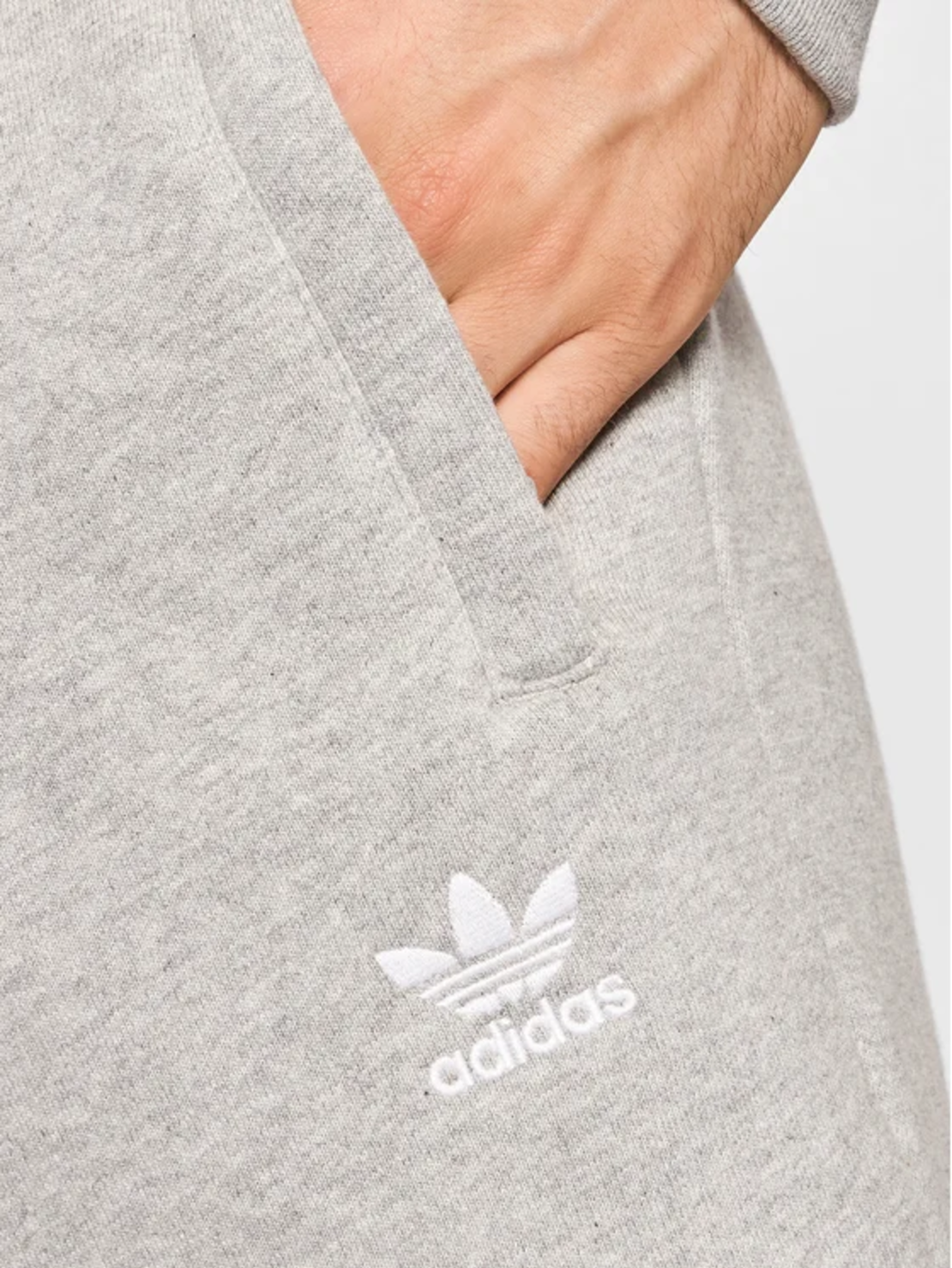 ADIDAS Essentials Shorts