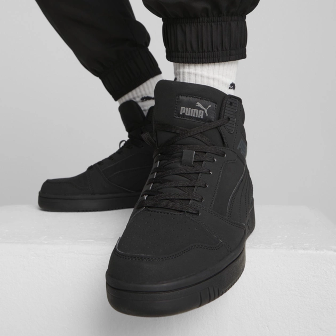 PUMA REBOUND V6
