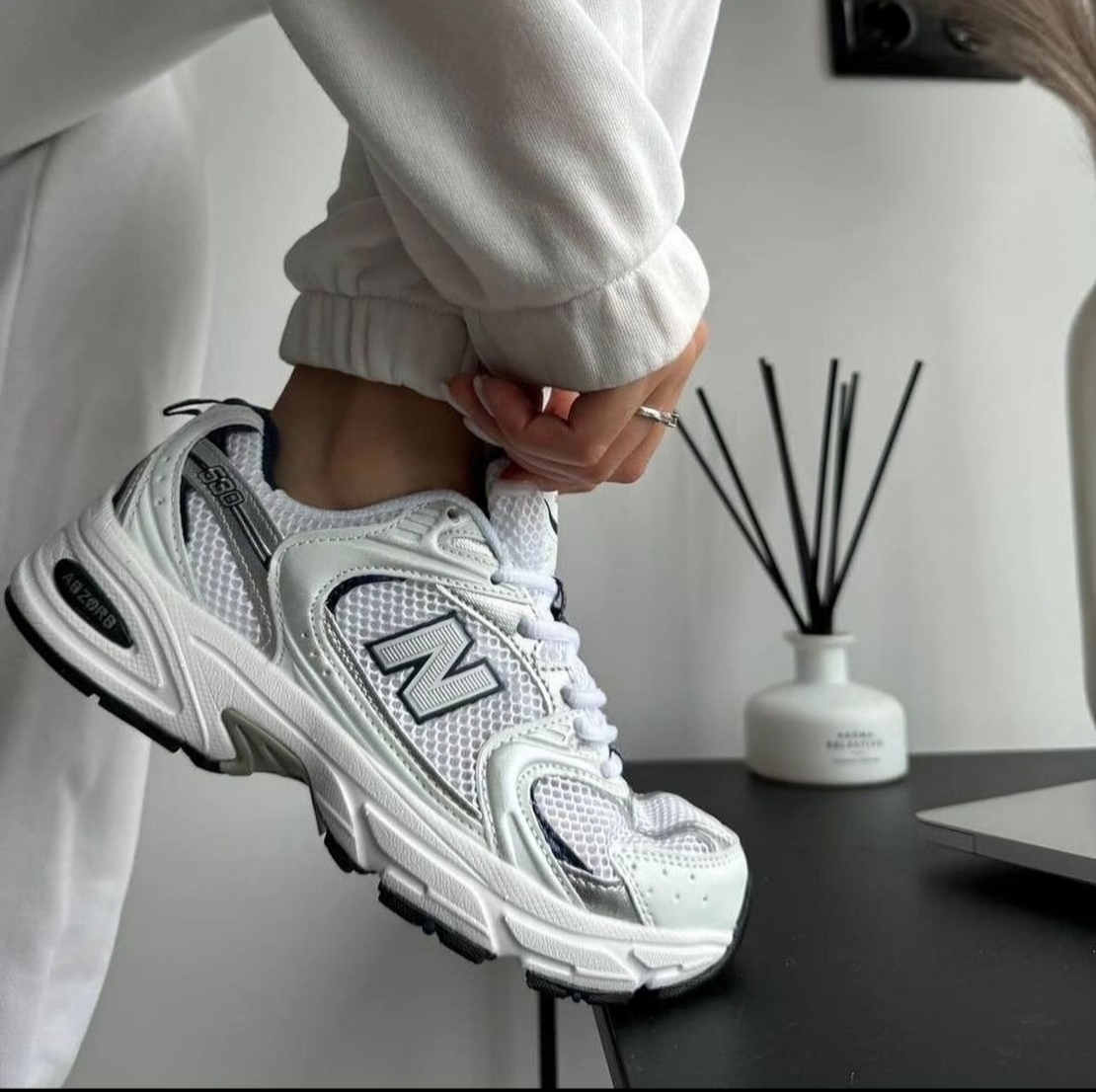 NEW BALANCE 530