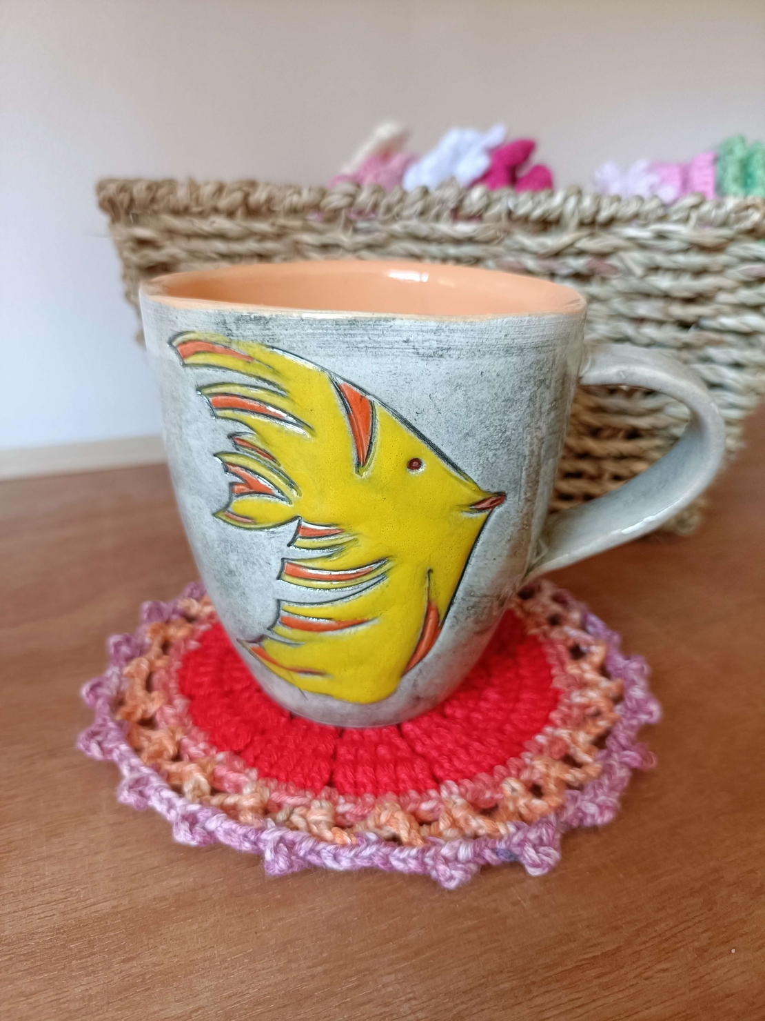 Керамична чаша с риба