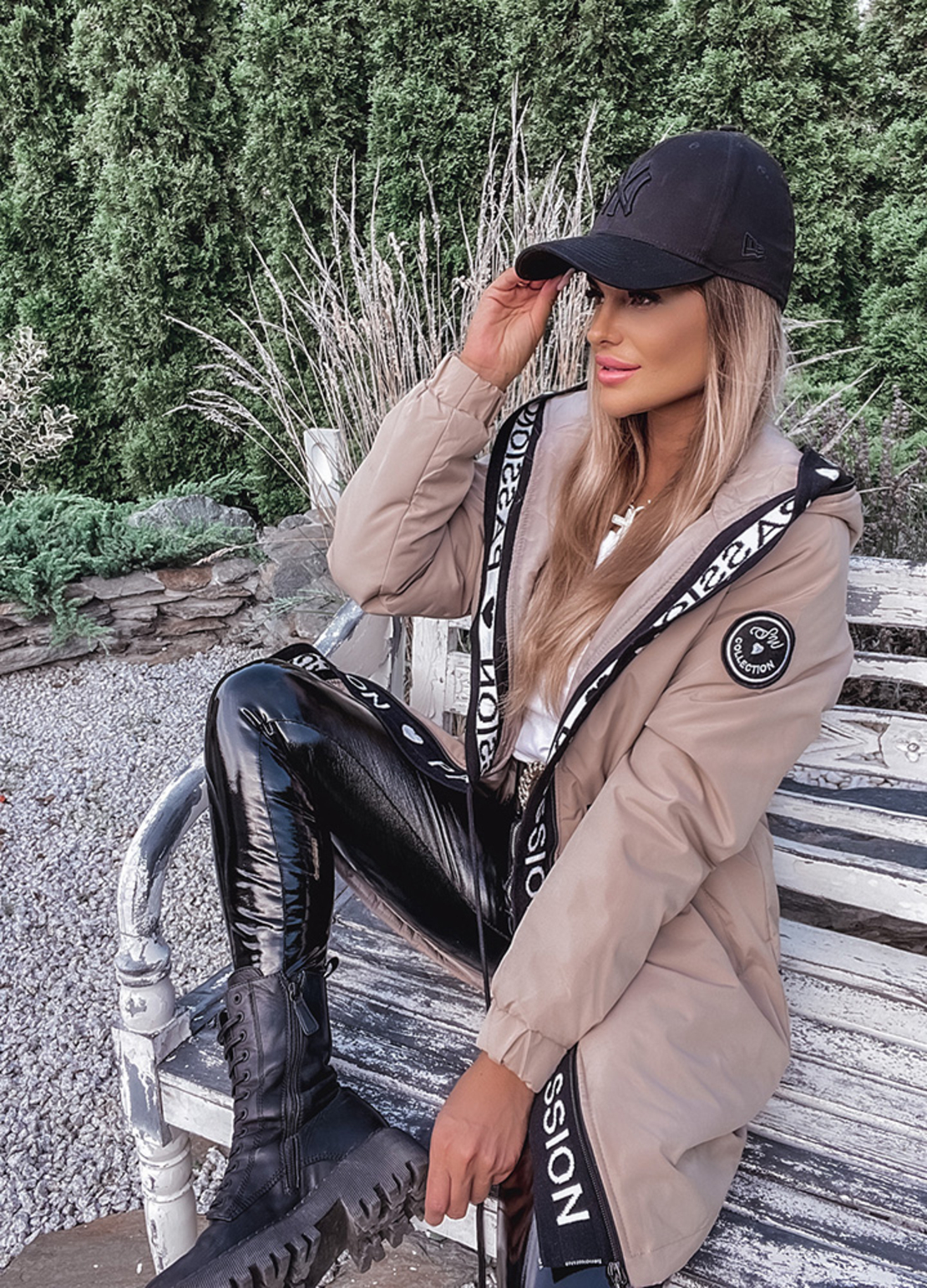 Пролетно дамско яке с цип