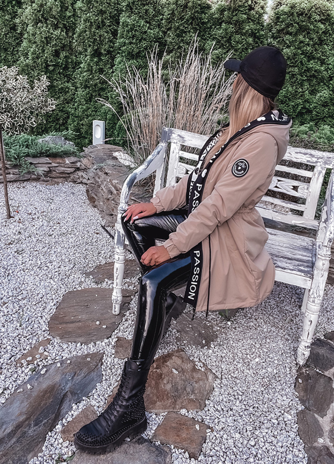 Пролетно дамско яке с цип