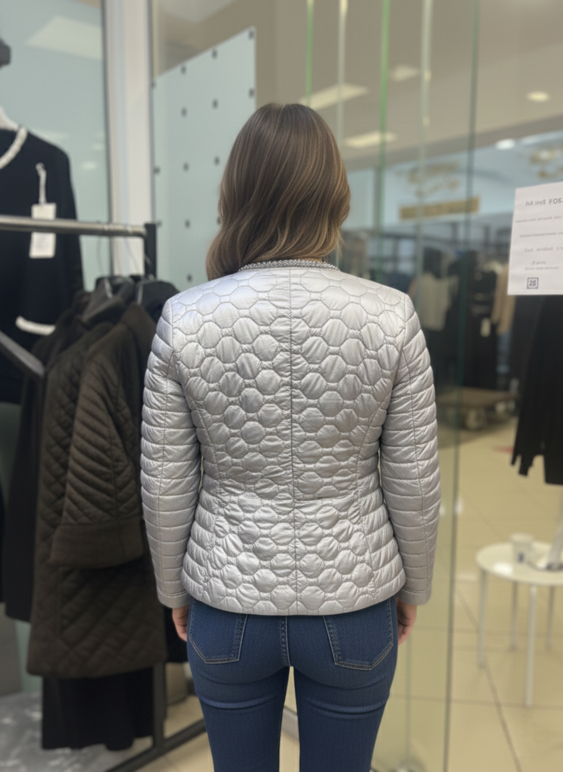 Пролетно яке с перли в сребристо