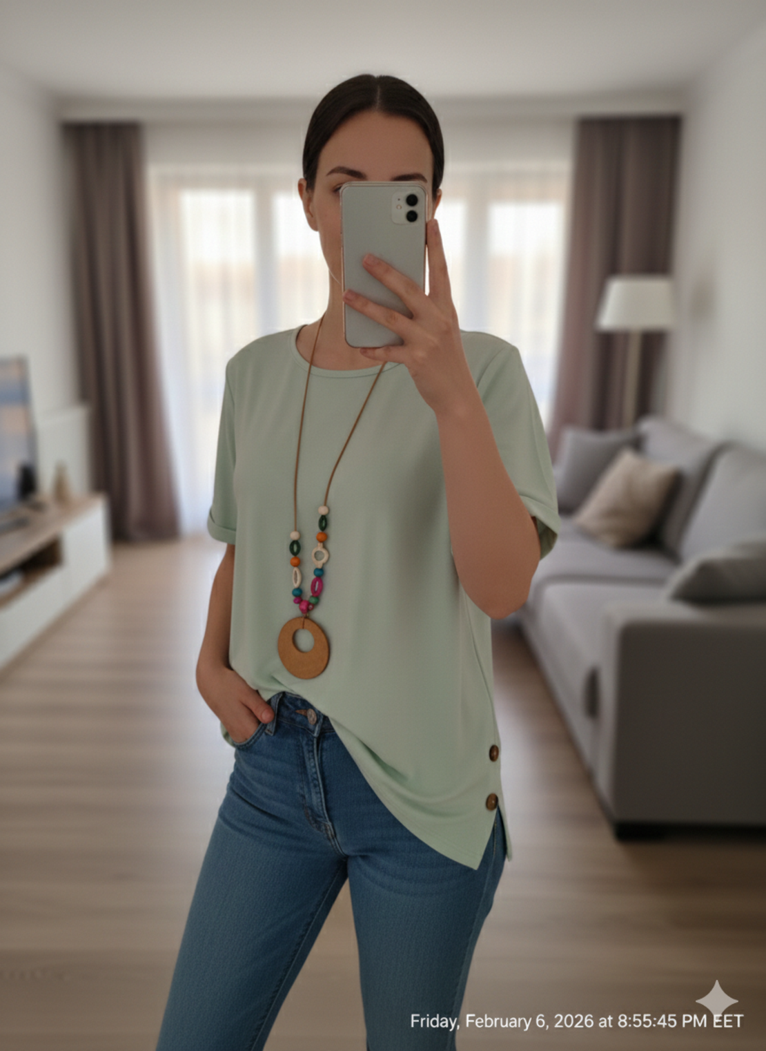 Дамска блуза с къс ръкав в зелено + аксесоар