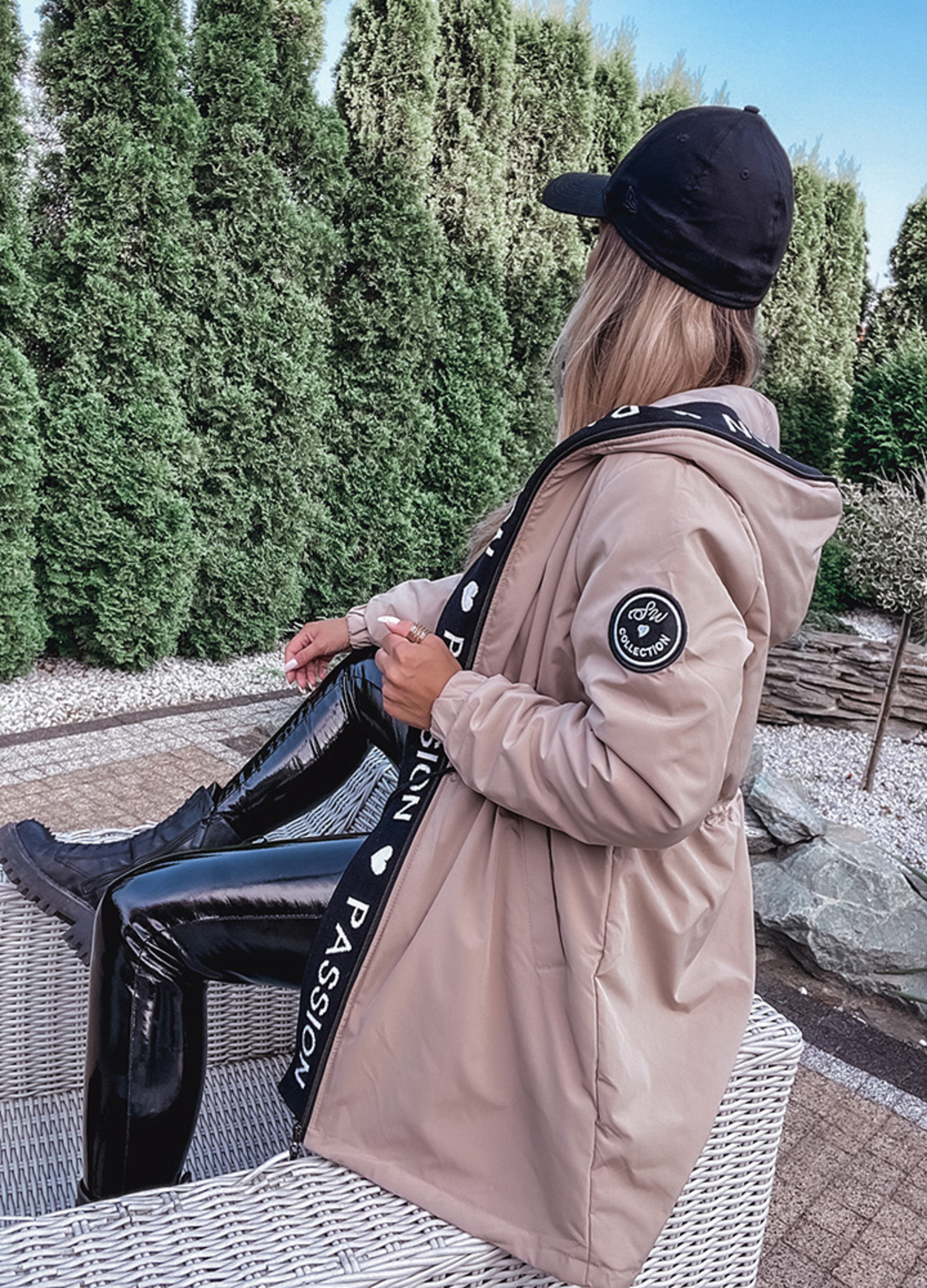 Пролетно дамско яке с цип