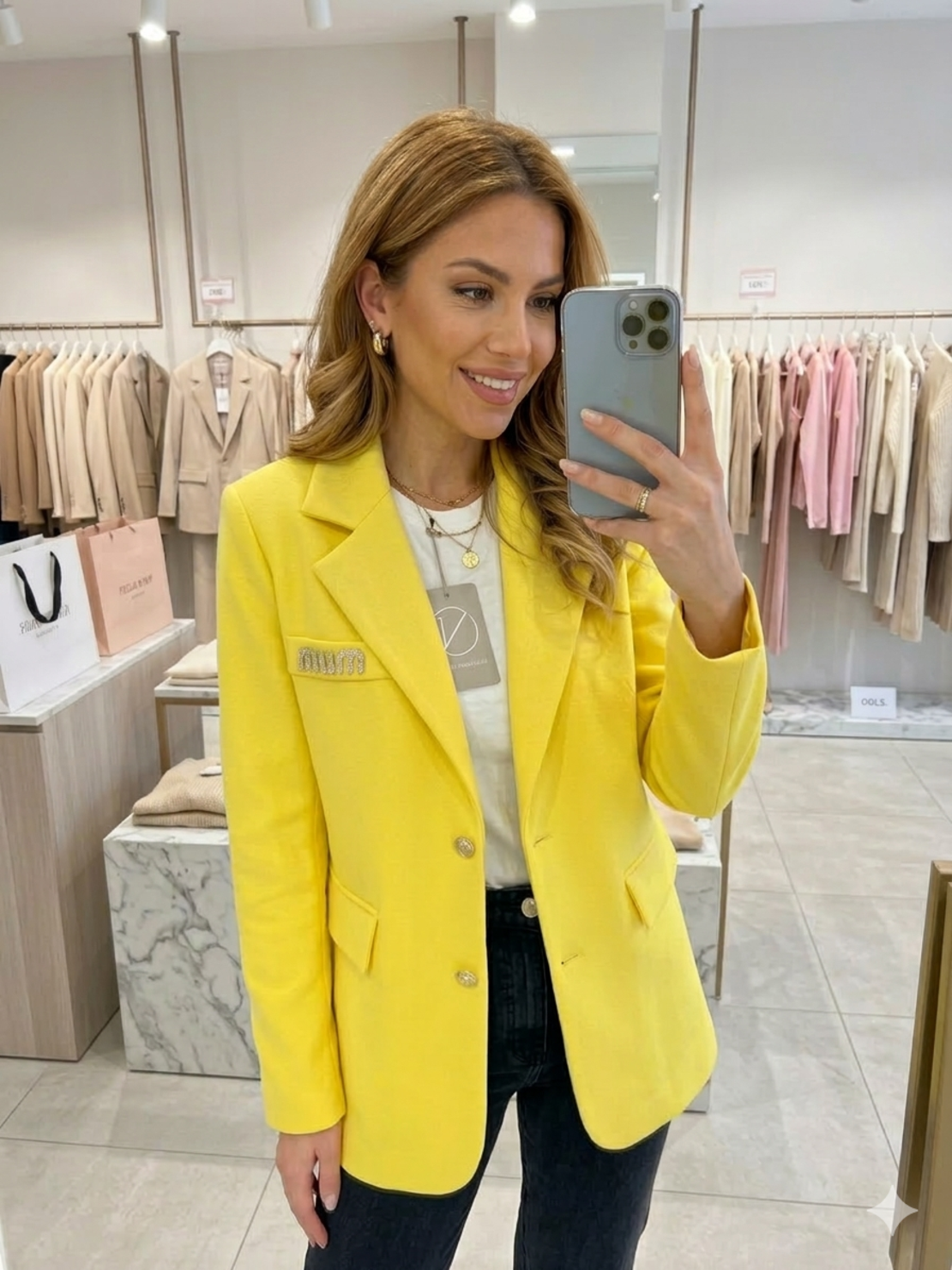 Дамски блейзър в жълт цвят