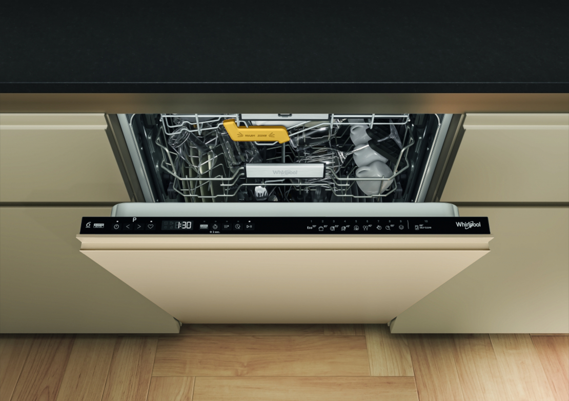 Съдомиялна машина за вграждане Whirlpool MaxiSpace W8I HP42 L