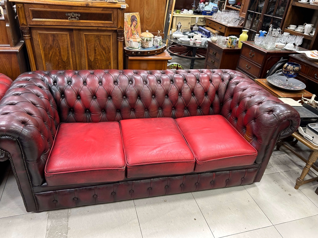 Честръфийлд диван тройка