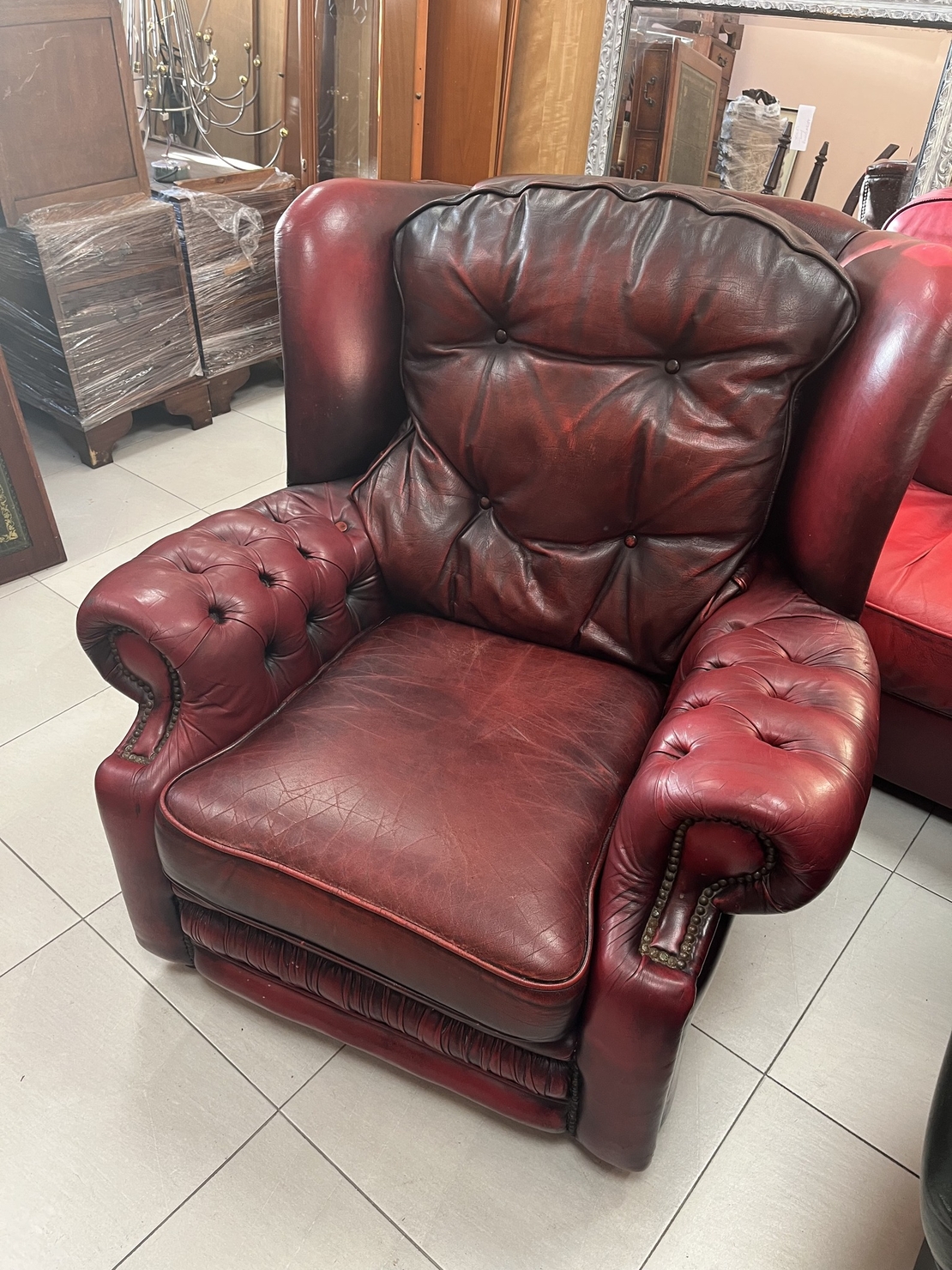Кресло Честърфийлд модел Pegasus, цвят Oxblood (телешка кръв)
