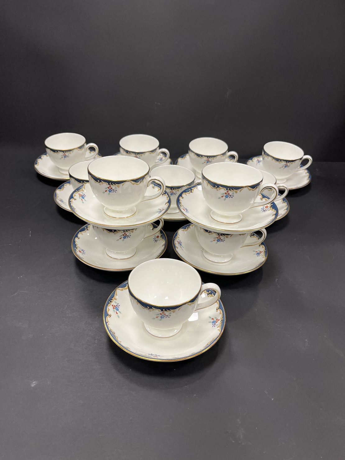 Сервиз за чай и кафе Wedgwood Chartley