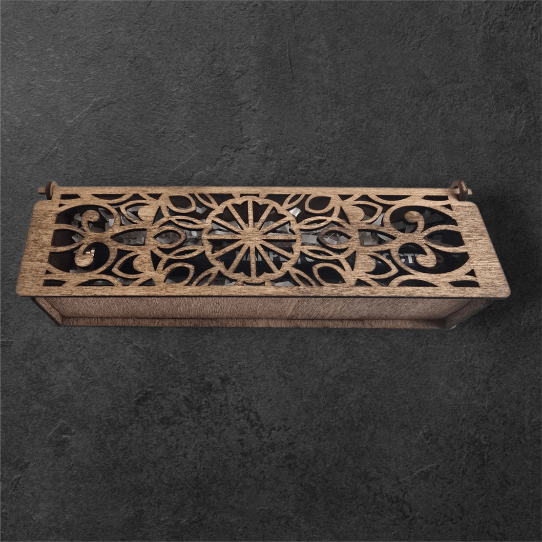 Химикал с кутийка с орнамент Кафява