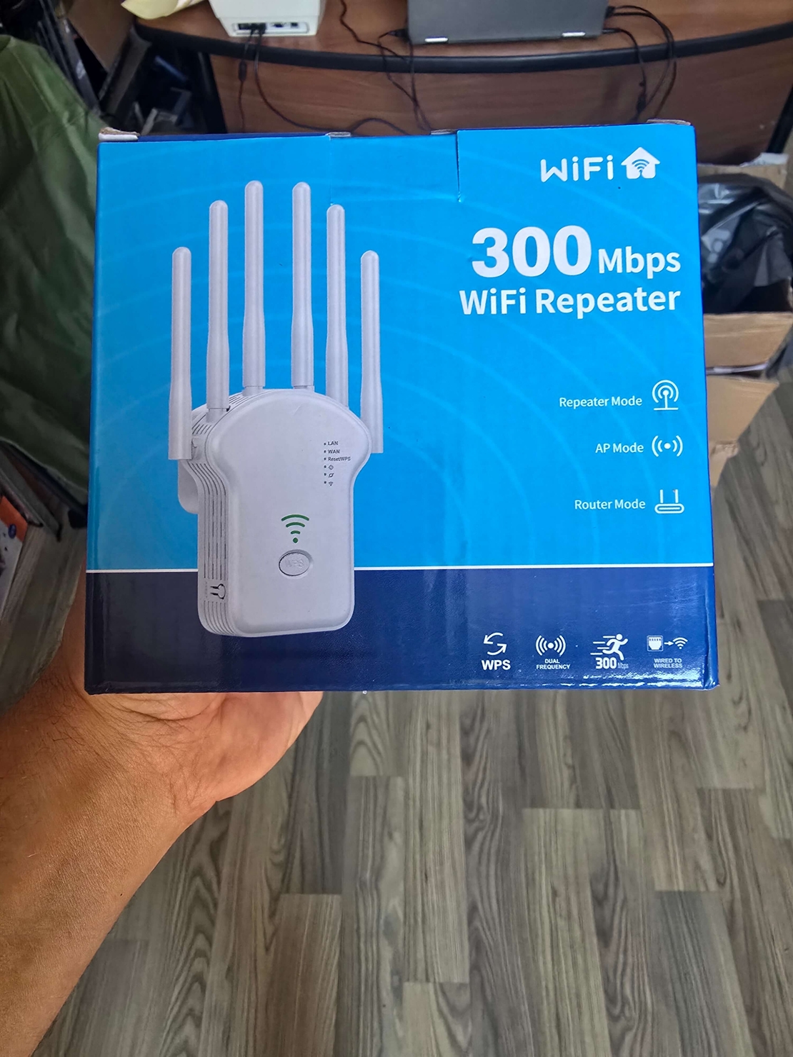 WiFi усилвател 300Mbps 3 в 1, с 6 външни антени, Dual Band 2.4GHz и разширено покритие за стабилна свързаност