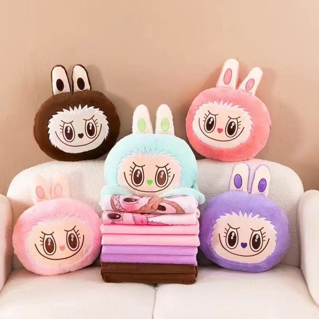 3в1 Плюшена играчка Labubu – одеяло, възглавница и раничка