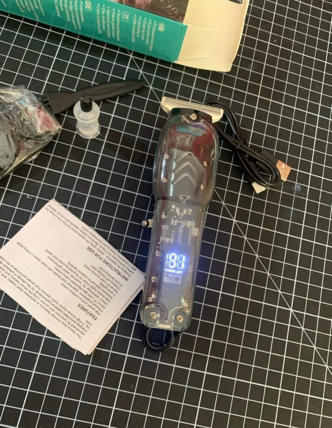 Машинка за подстригване с Дигитален дисплей ,и Li-ion батерия модел ML808