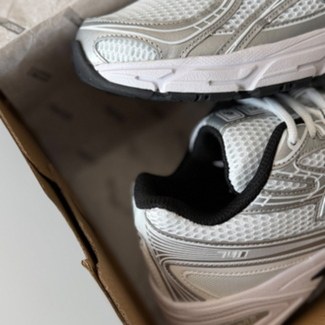 New Balance 740 'White Silver Black'