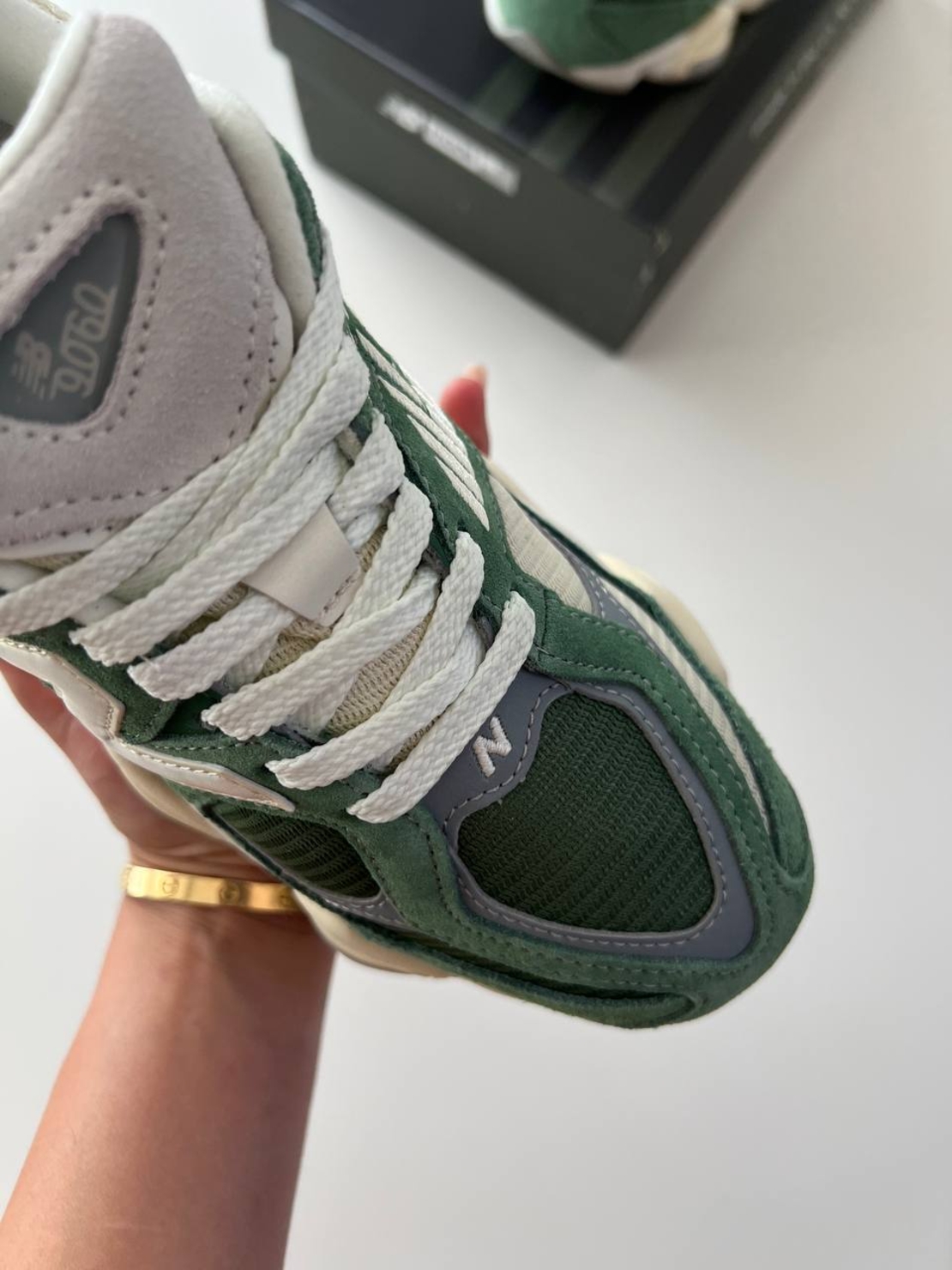 New Balance 9060 Nori