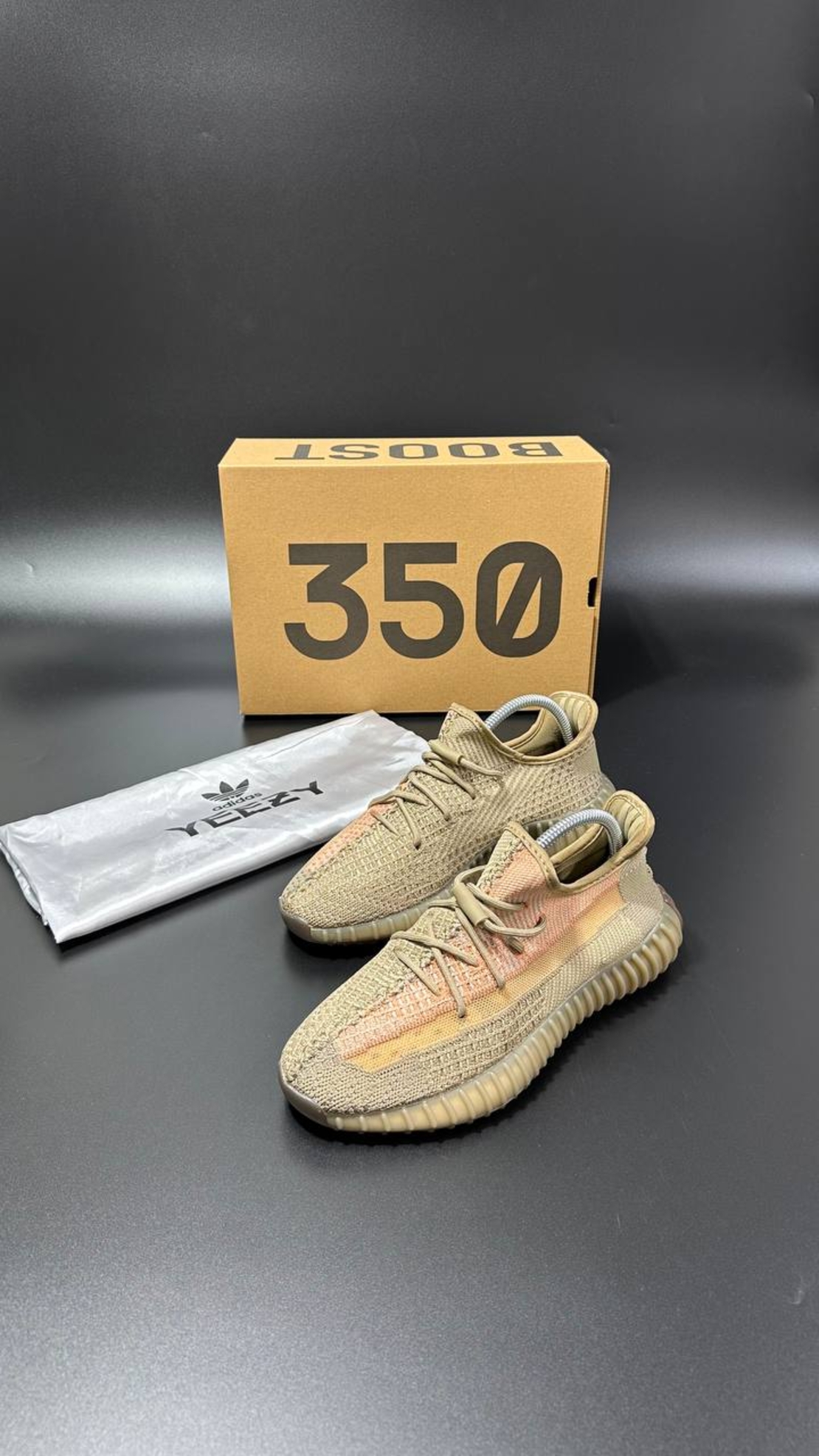Adidas Yeezy Boost 350 V2 