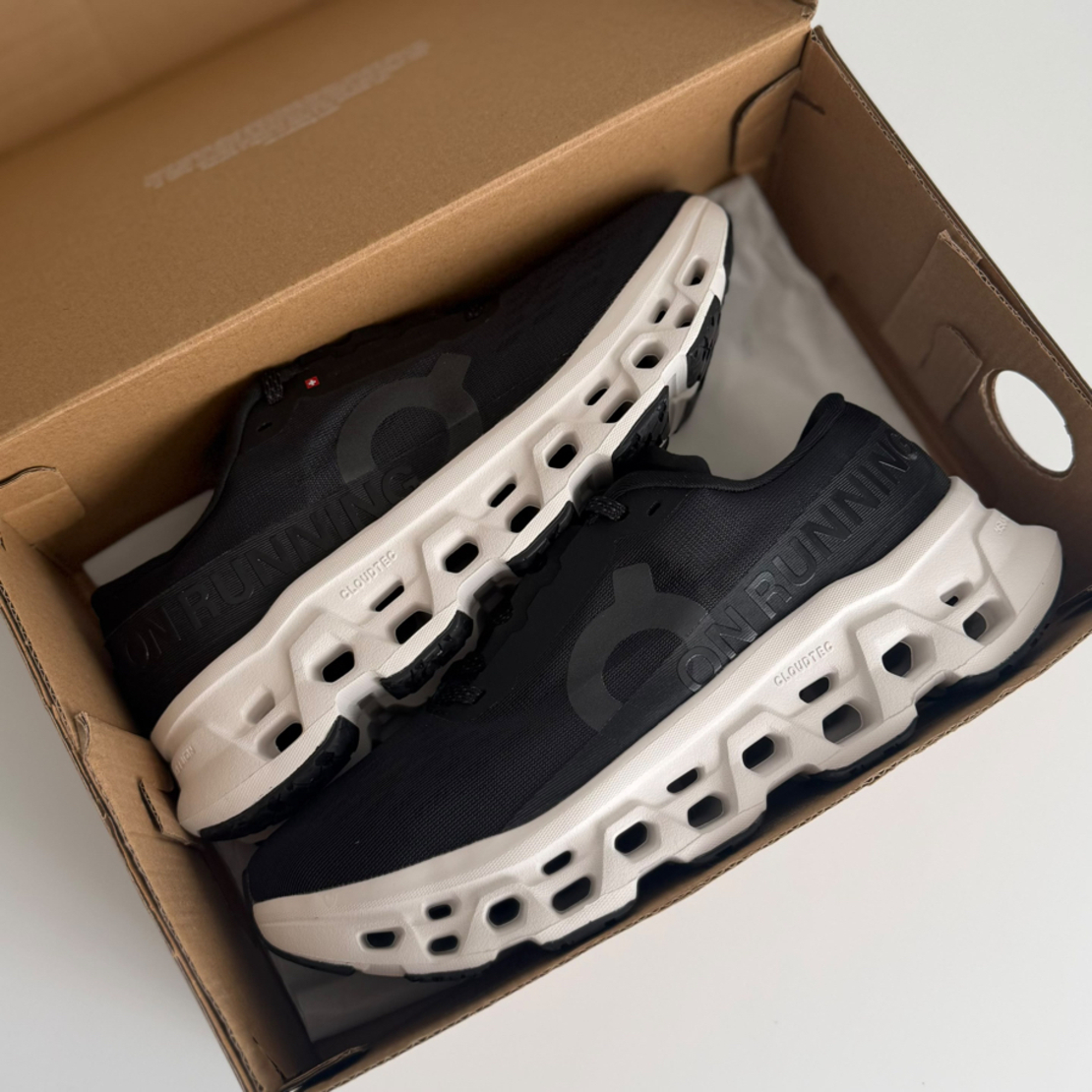 On Running Cloudsurfer 
