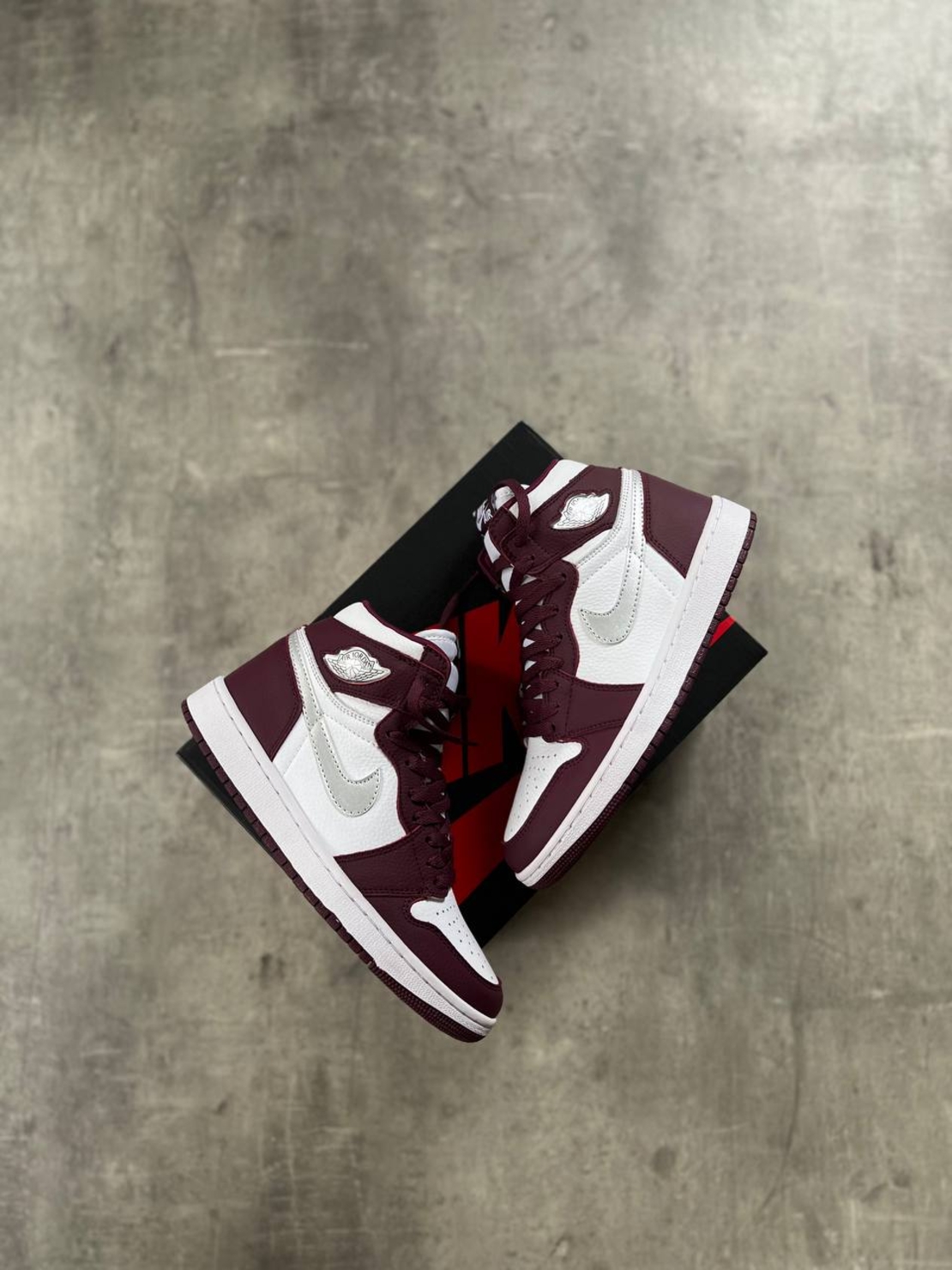 Air Jordan 1 OG BORDEAUX